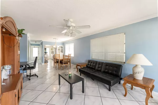 Lighthouse Point, FL 33064,2161 NE 42nd CT 208