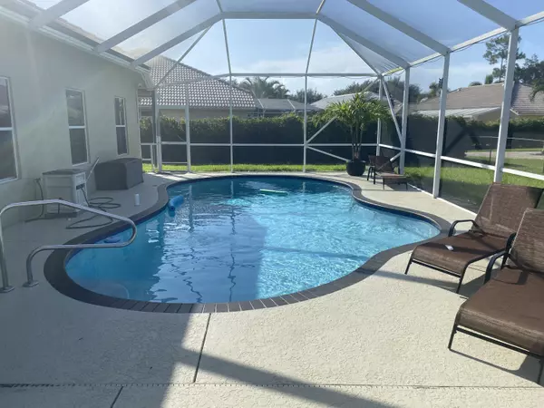 Royal Palm Beach, FL 33411,143 Kapok CRES