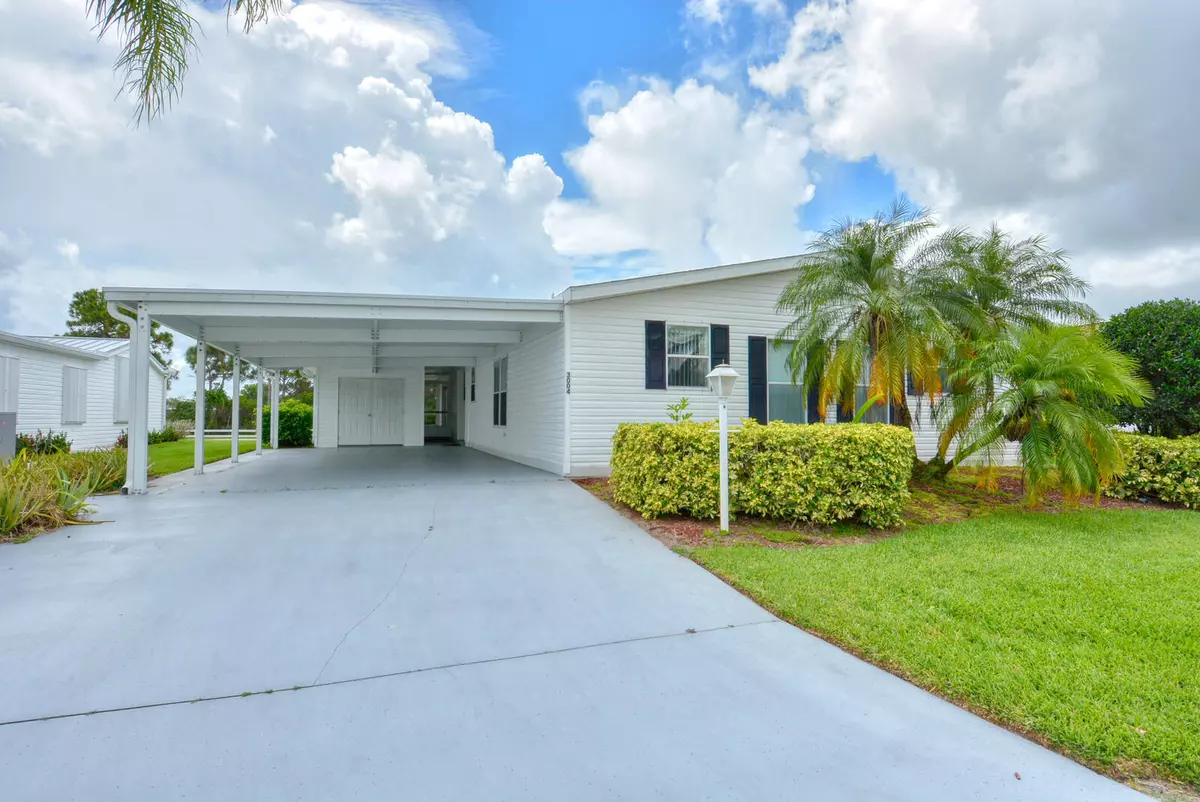 Port Saint Lucie, FL 34952,3004 Eagles Nest Way