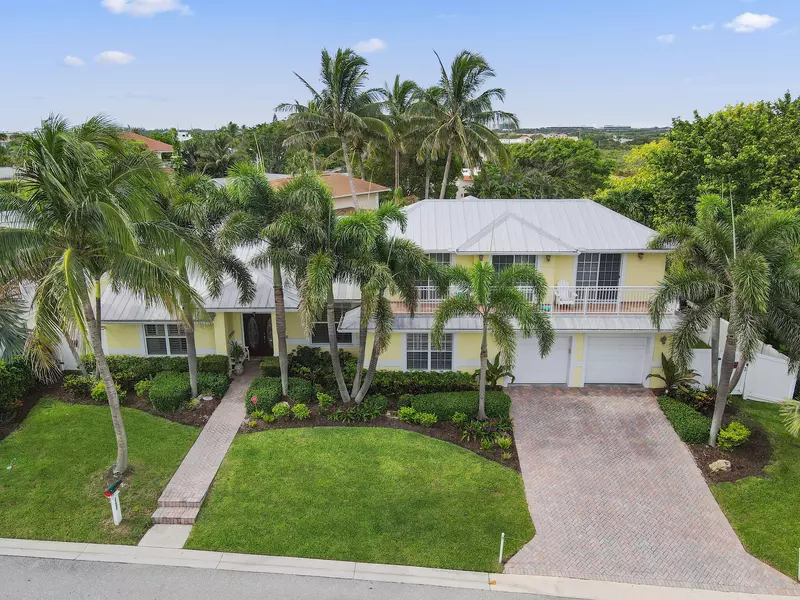 490 Mars WAY, Juno Beach, FL 33408