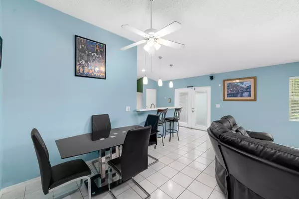 Boynton Beach, FL 33426,155 Crystal Key WAY