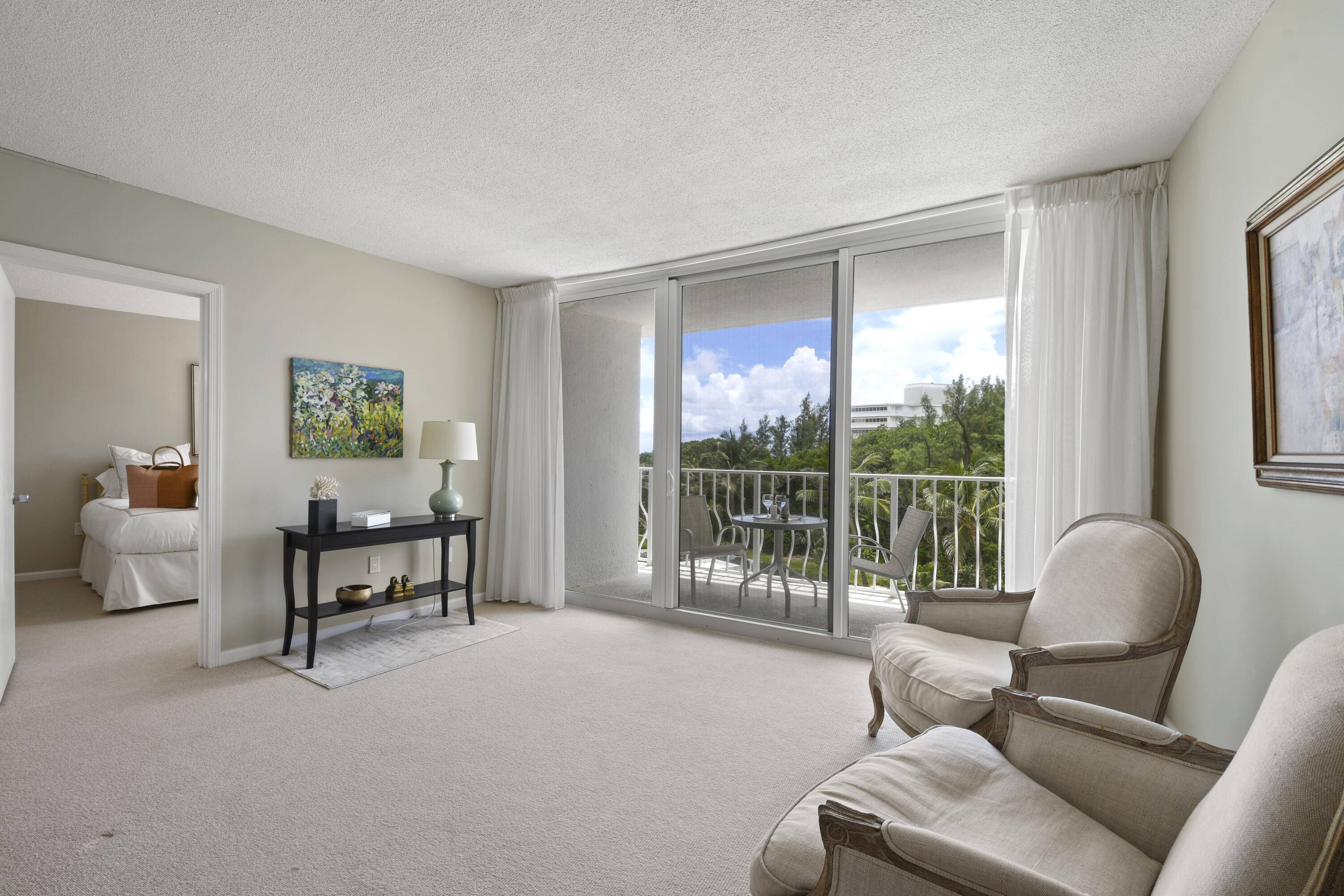 Palm Beach, FL 33480,2774 S Ocean BLVD 410