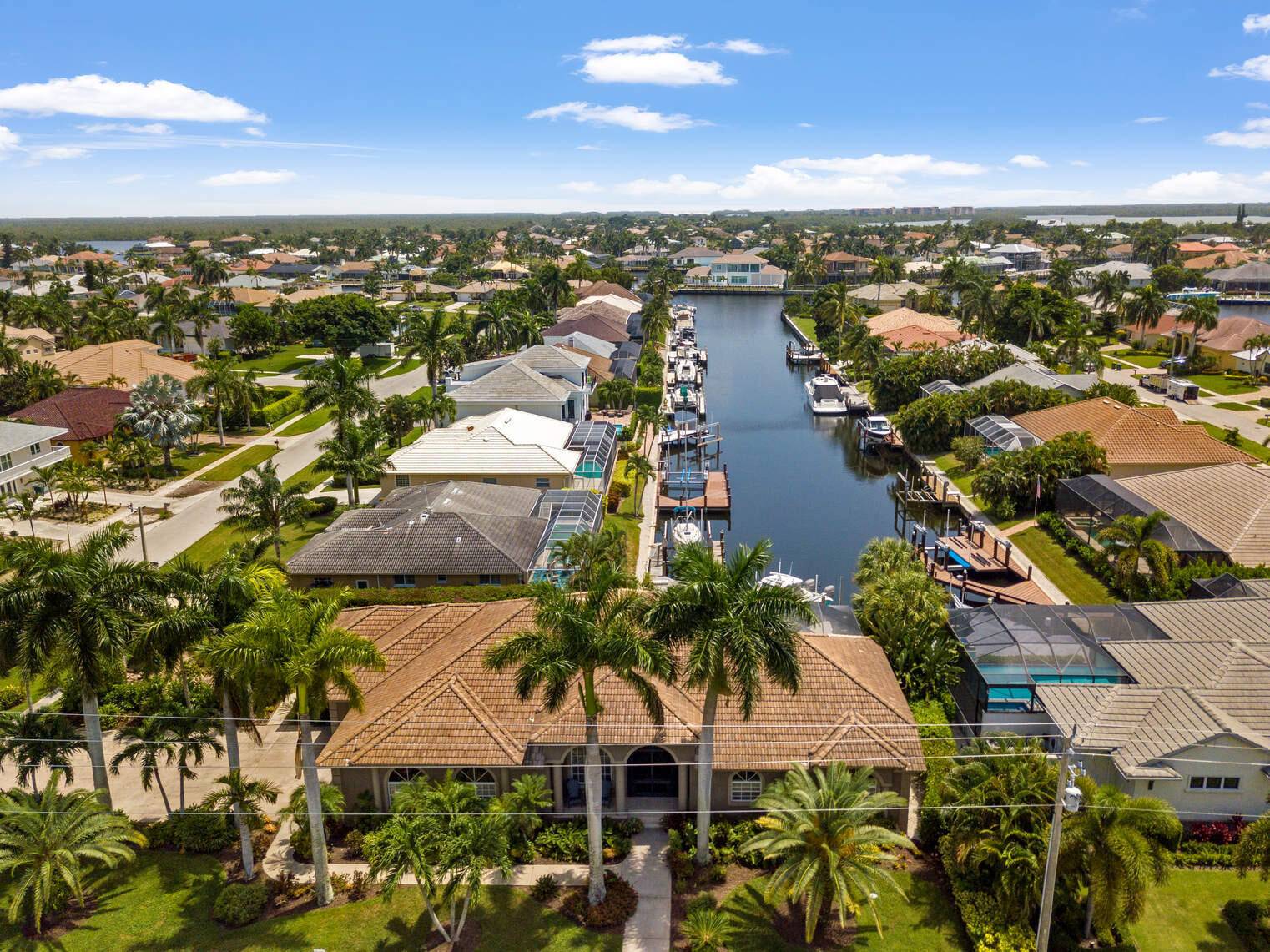 Marco Island, FL 34145,1811 Woodbine CT
