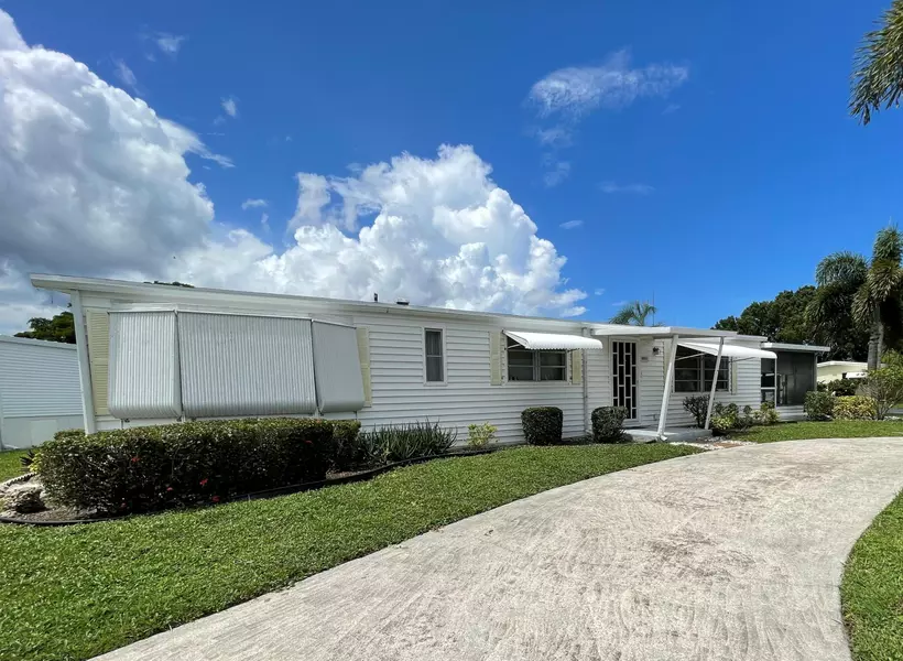 8251 South ST, Boca Raton, FL 33433