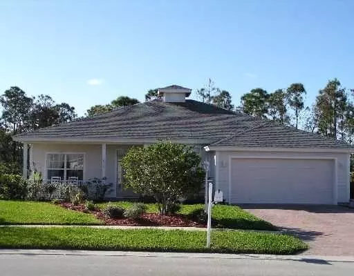 614 NE Muskrat RUN, Port Saint Lucie, FL 34983