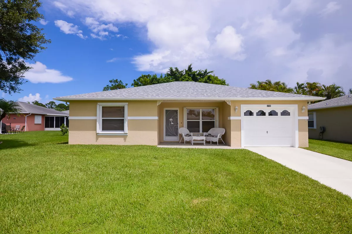 Fort Pierce, FL 34982,5706 Spindle PL