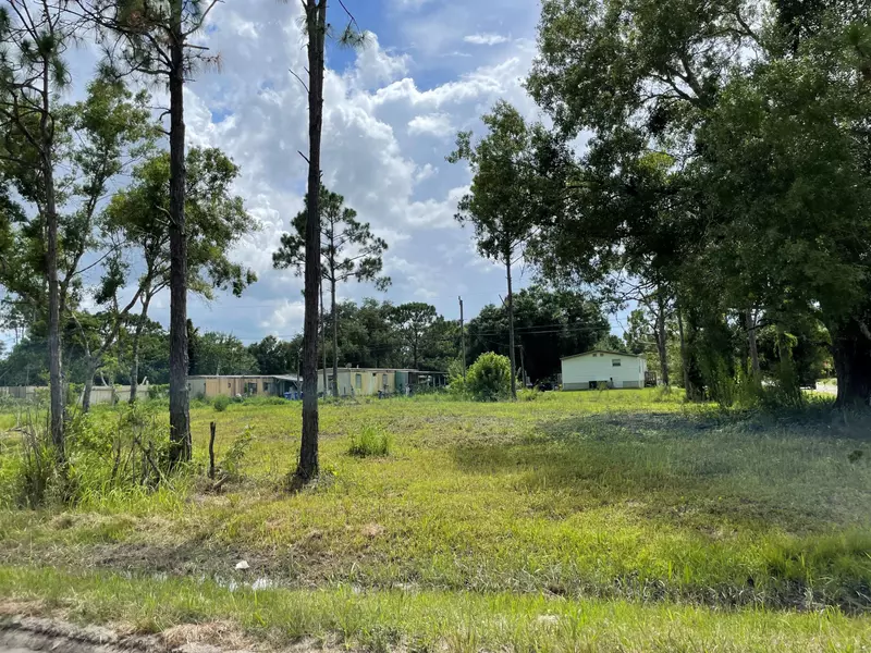 162 S Bay ST, Fellsmere, FL 32948