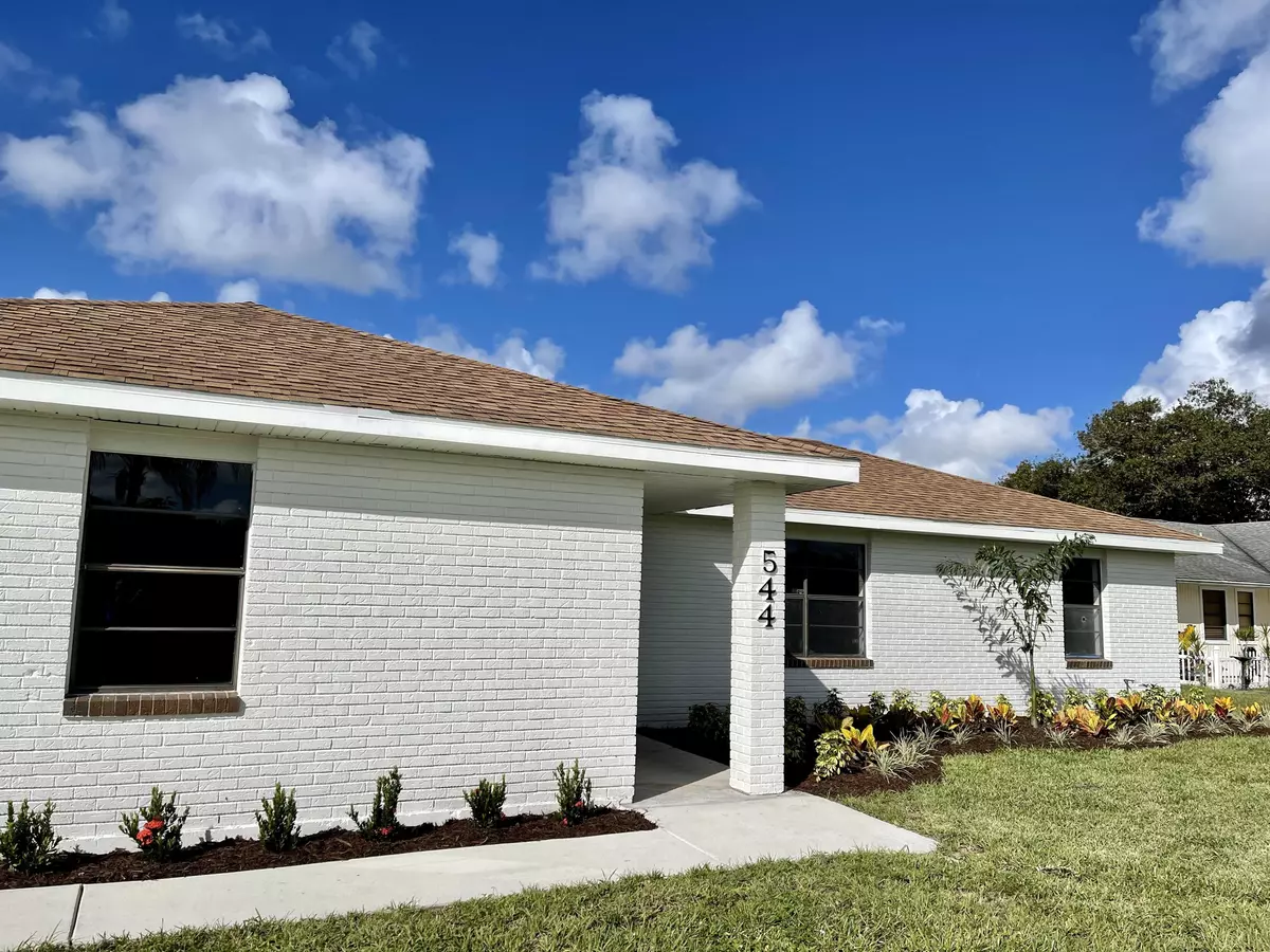 Port Saint Lucie, FL 34953,544 SW Dalton CIR