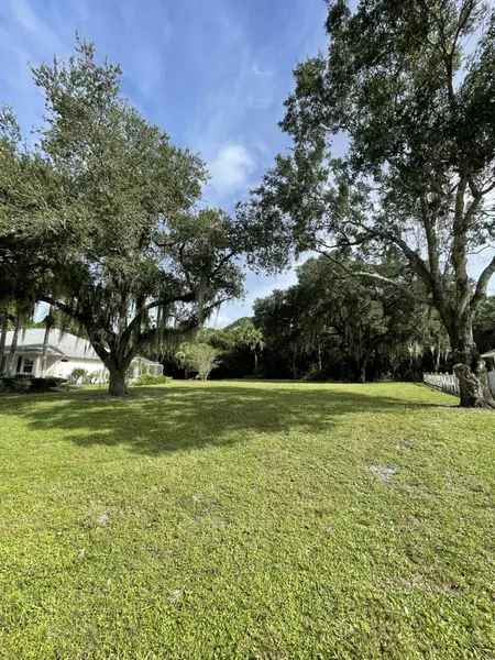 5424 NW Thyer CIR, Port Saint Lucie, FL 34983