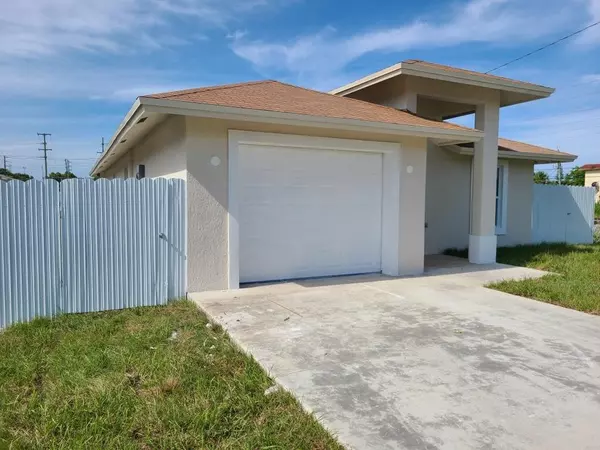 1204 N 17th Ave N AVE,  Lake Worth,  FL 33460