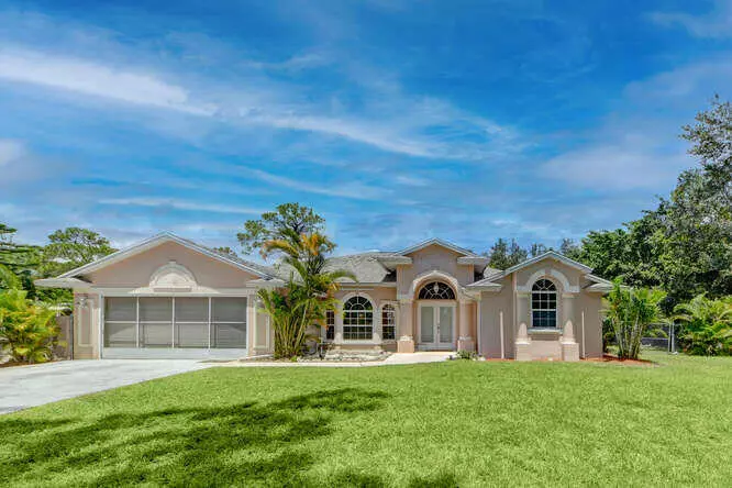 5923 SE Orange Blossom TRL, Hobe Sound, FL 33455