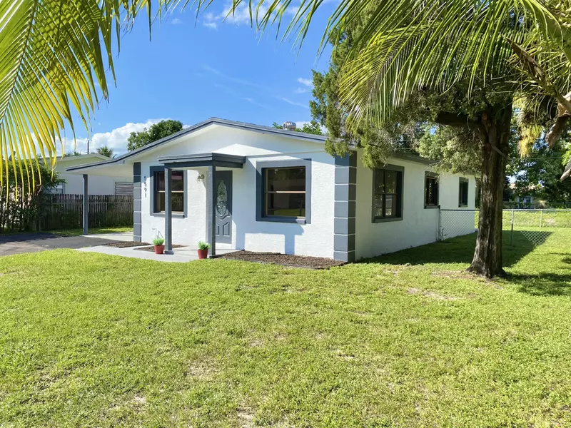 5591 S 37th ST, Greenacres, FL 33463