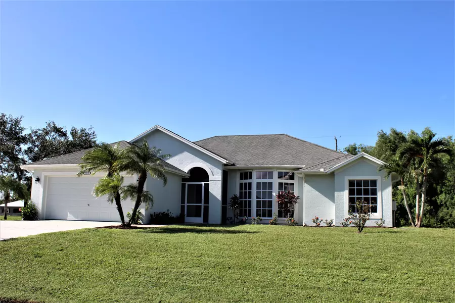 113 SW Meade CIR, Port Saint Lucie, FL 34953