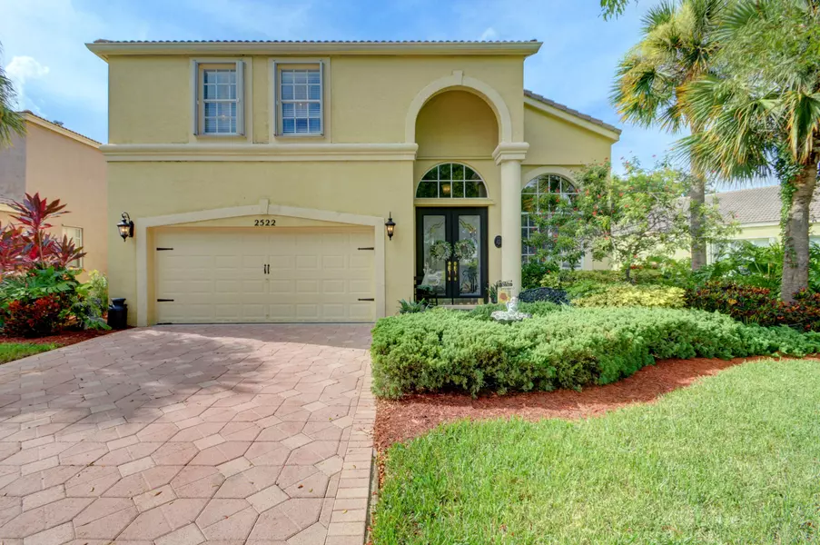 2522 Glendale PL, Royal Palm Beach, FL 33411