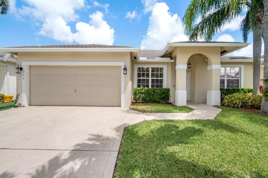 1209 Olympic CIR, Greenacres, FL 33413