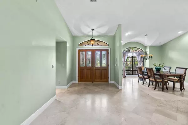 Palm Beach Gardens, FL 33418,5008 Whispering Hollow