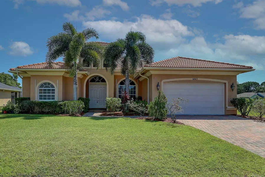 6063 NW Winfield DR, Port Saint Lucie, FL 34986