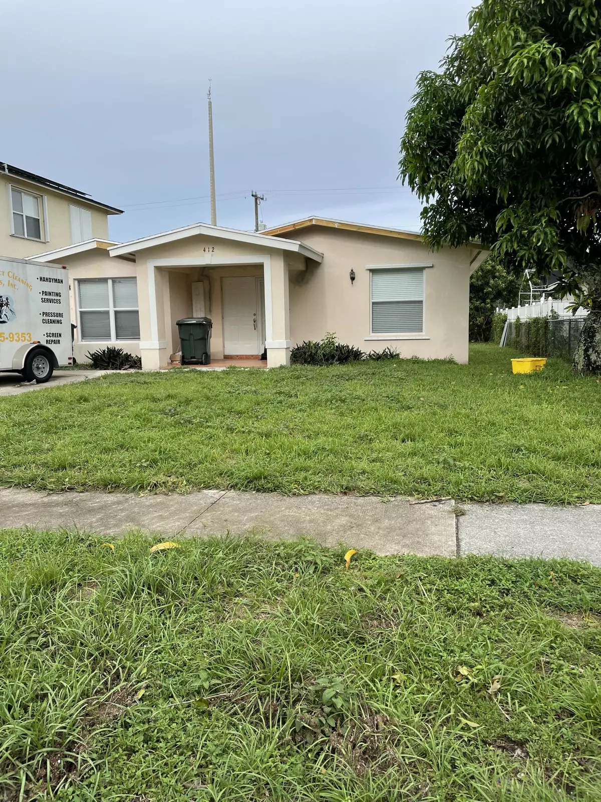 Greenacres, FL 33463,412 Broward AVE