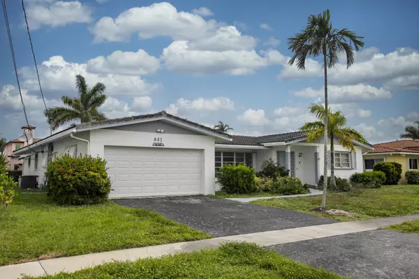 Boca Raton, FL 33487,841 Appleby ST