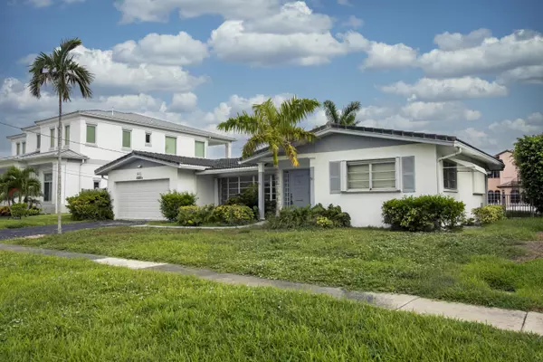 Boca Raton, FL 33487,841 Appleby ST