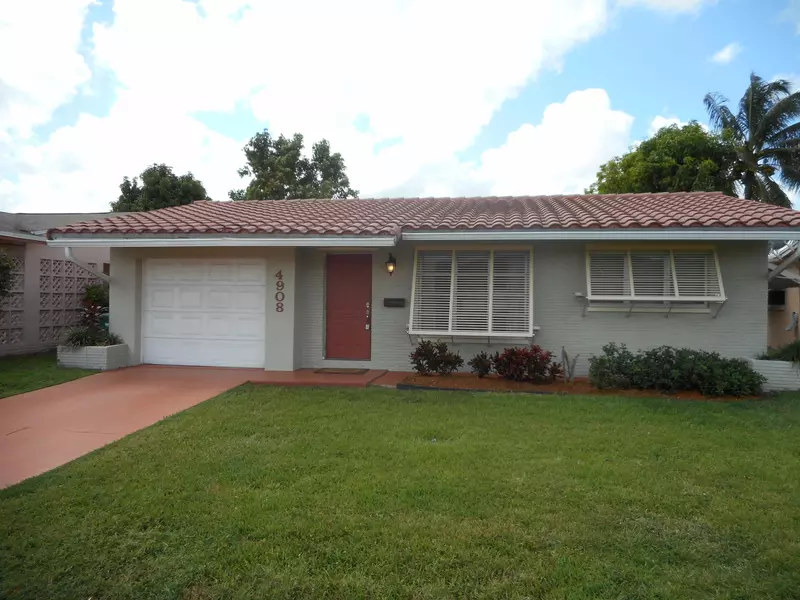 4908 NW 52 CT, Tamarac, FL 33319