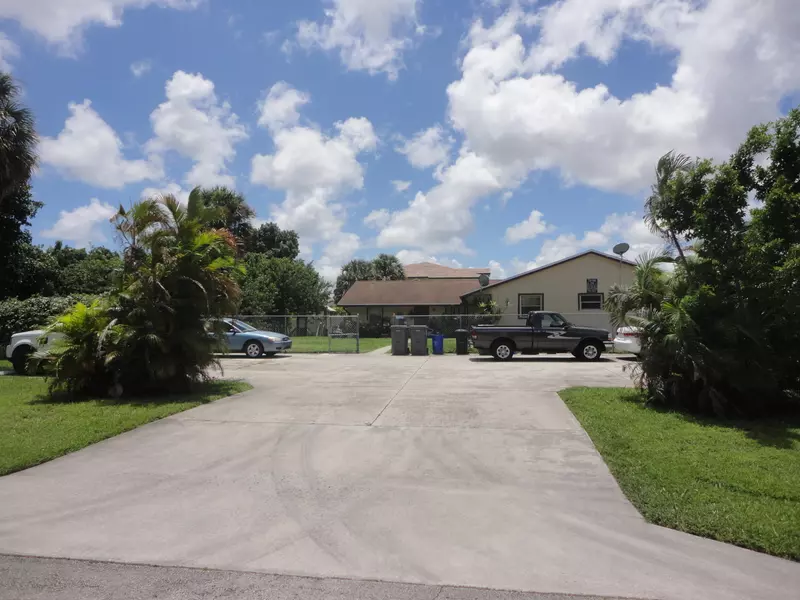 4868 Badger RD, West Palm Beach, FL 33417