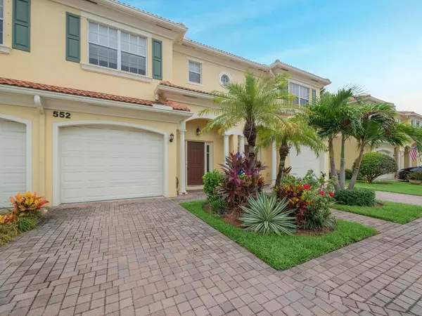 552 Marbella CIR, North Palm Beach, FL 33403