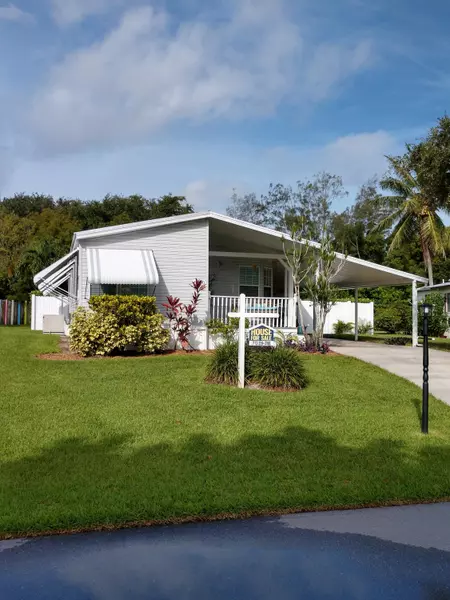 6870 SE Congress ST, Hobe Sound, FL 33455