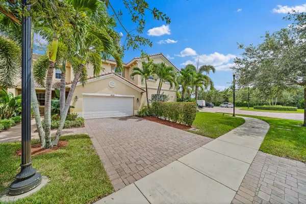 Palm Beach Gardens, FL 33418,5010 Dulce CT