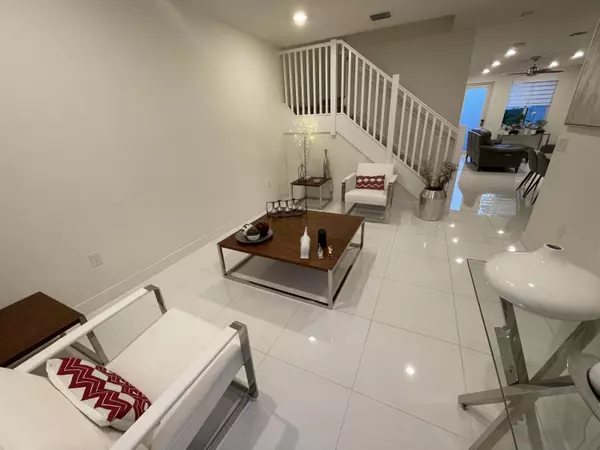 Doral, FL 33178,6472 NW 103rd PL