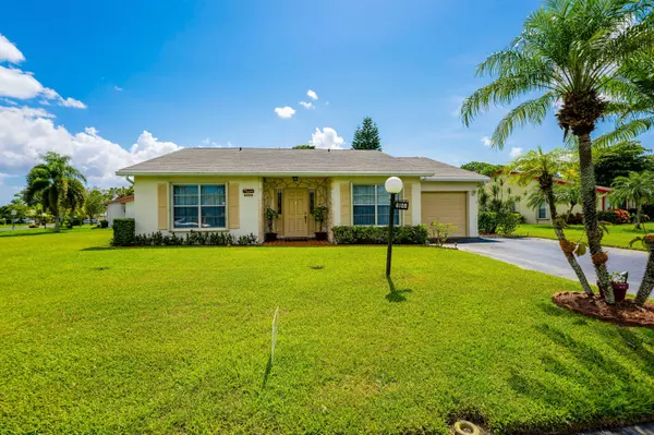 Greenacres, FL 33463,6108 Rainbow CIR