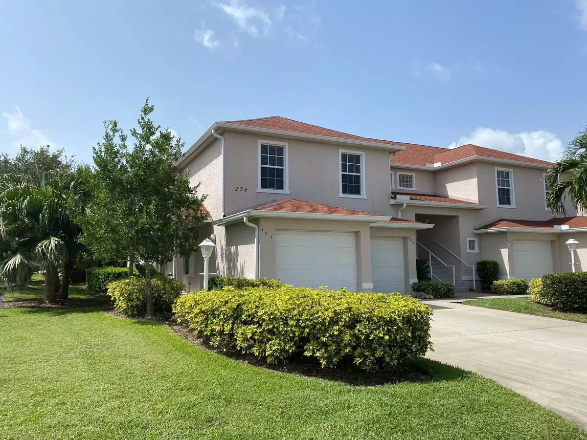 Vero Beach, FL 32962,235 Grand Royale CIR 101