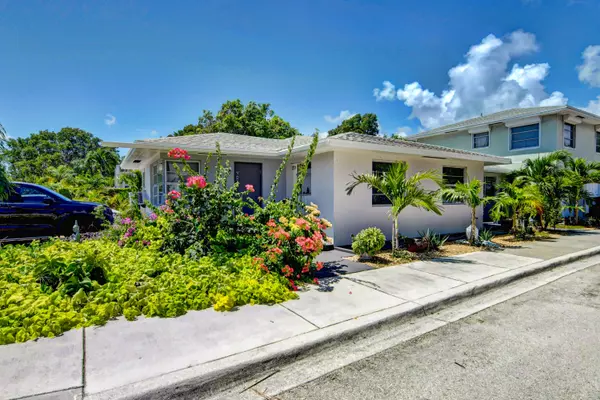 403 S 4th AVE, Lake Worth Beach, FL 33460