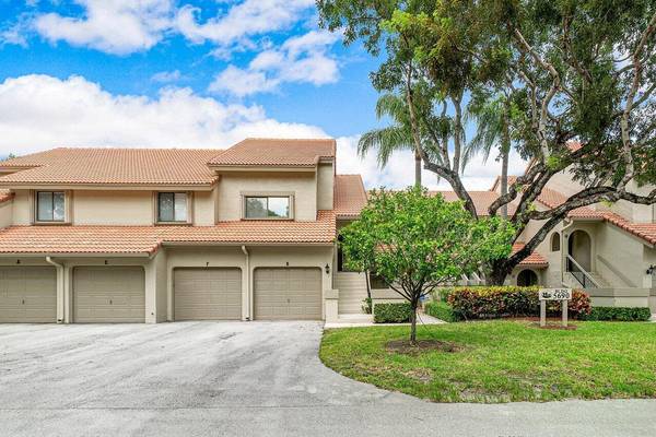 5690 Coach House CIR F, Boca Raton, FL 33486