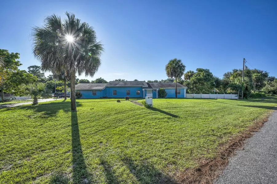 2405 N 45th ST, Fort Pierce, FL 34946