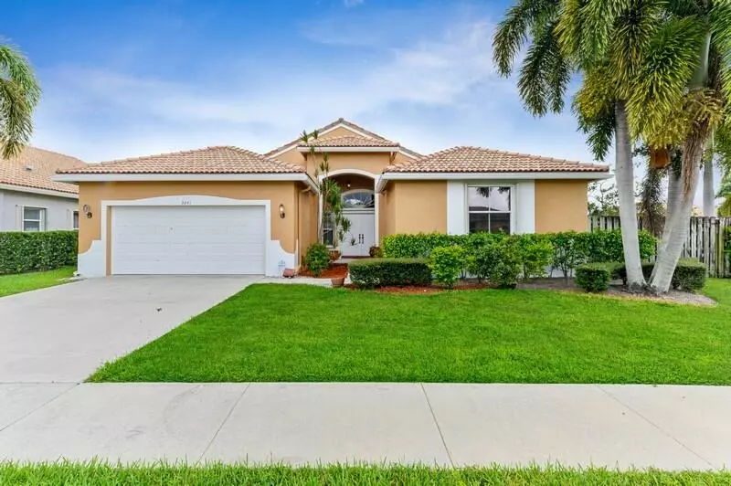 9241 Cove Point CIR, Boynton Beach, FL 33472