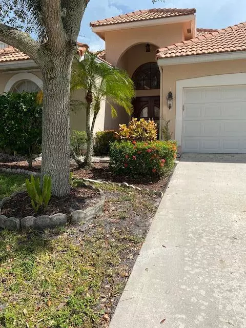 Boca Raton, FL 33498,10900 Old Bridgeport LN