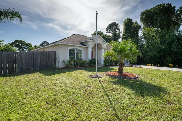 Port Saint Lucie, FL 34953,318 SW Ridgecrest DR