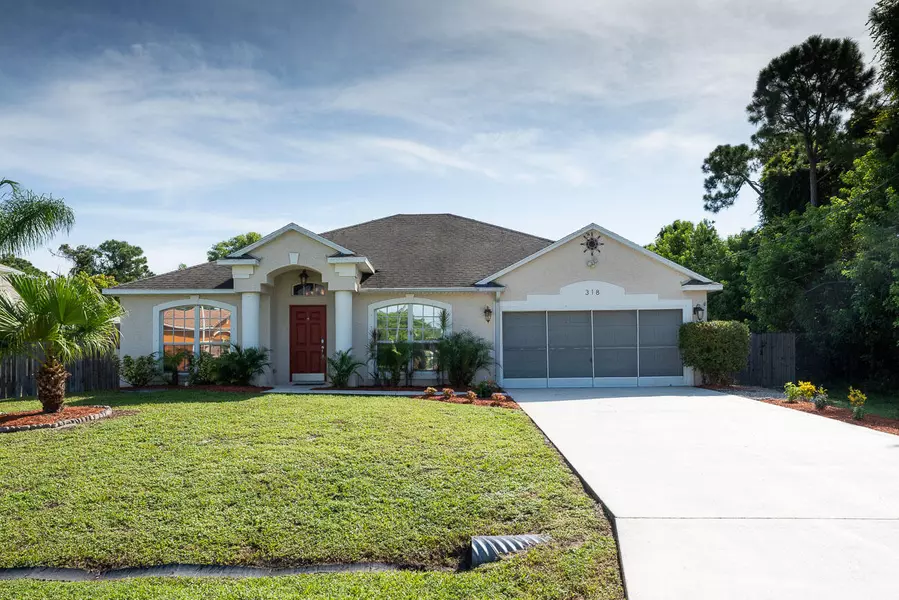 318 SW Ridgecrest DR, Port Saint Lucie, FL 34953