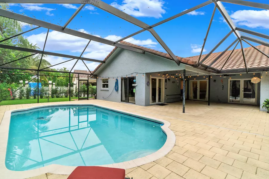 10167 Camelback LN, Boca Raton, FL 33498