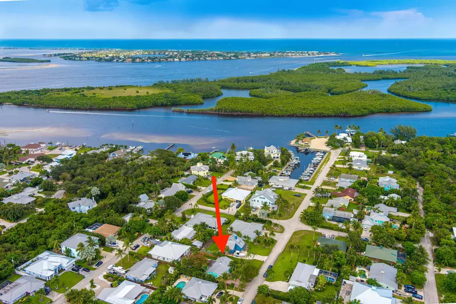 5551 SE Nassau TER, Stuart, FL 34997