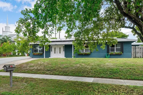 Lake Worth Beach, FL 33461,2032 S S 6th CT