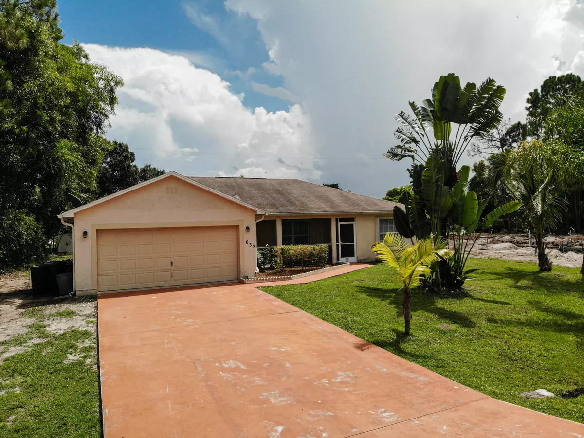 Port Saint Lucie, FL 34983,632 SE Faith TER