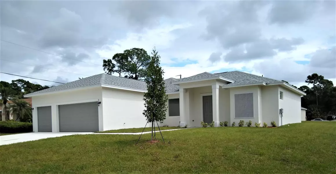 2862 SW West Louise CIR, Port Saint Lucie, FL 34953