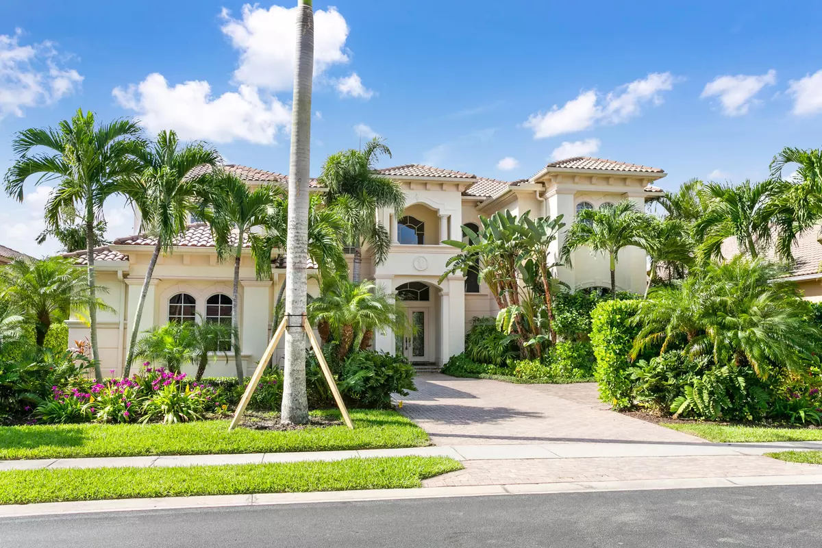 Palm Beach Gardens, FL 33410,438 Savoie DR