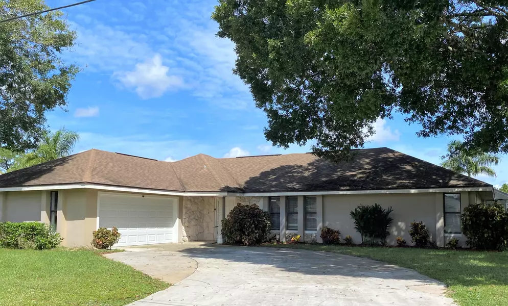 4800 Eagle DR, Fort Pierce, FL 34951