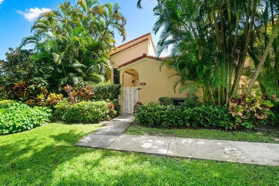 22270 Pineapple Walk DR, Boca Raton, FL 33433