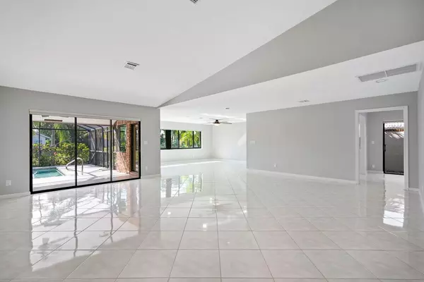 Deerfield Beach, FL 33442,2406 Deer Creek Lob Lolly LN