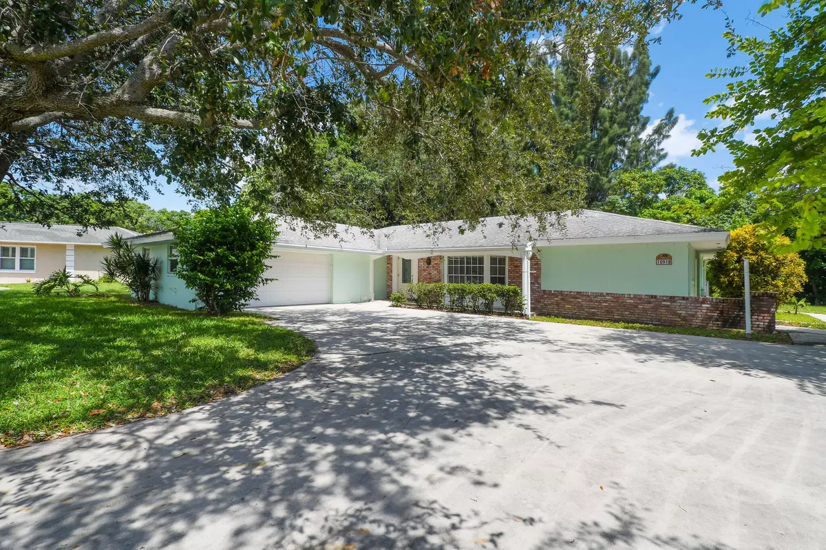 Palm Beach Gardens, FL 33418,10918 Larch CT