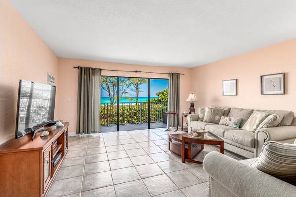 Jensen Beach, FL 34957,11000 S Ocean DR 3-B